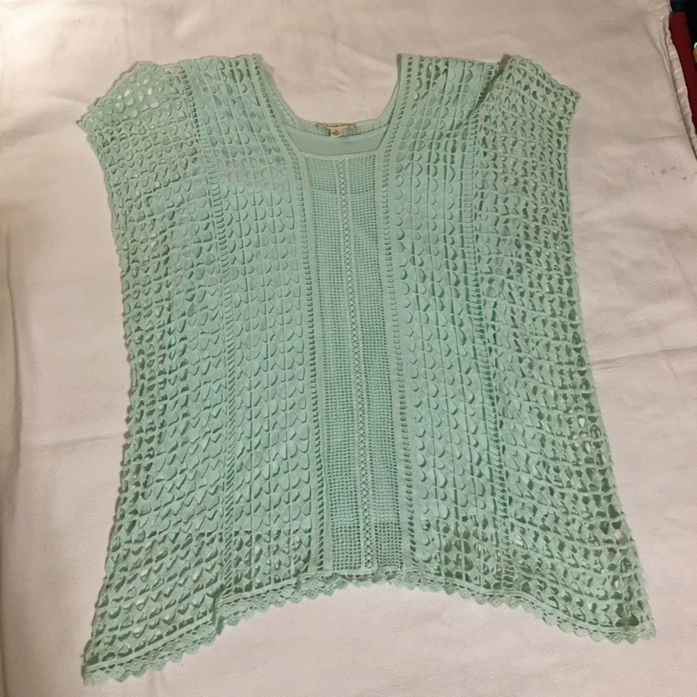 Beautiful Nurture Pale green sleeveless crochet style blouse/with tank size M